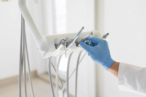 24/7 Emergency Dental Implants experts in Salem, IN